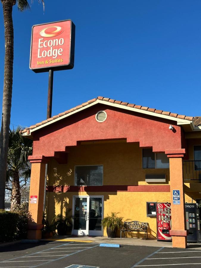 Econo Lodge Inn & Suites Lodi - Wine Country Area מראה חיצוני תמונה