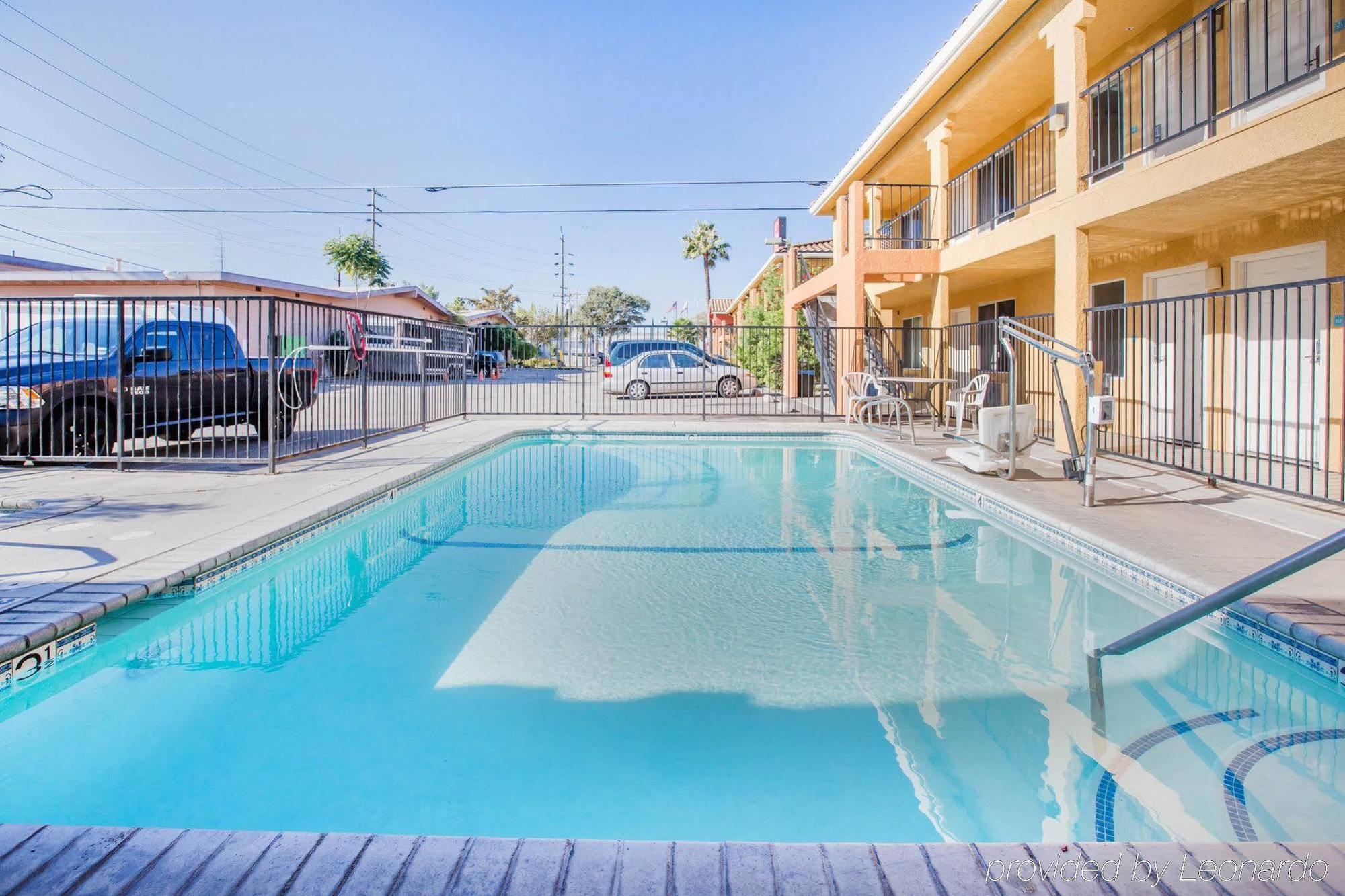 Econo Lodge Inn & Suites Lodi - Wine Country Area מראה חיצוני תמונה